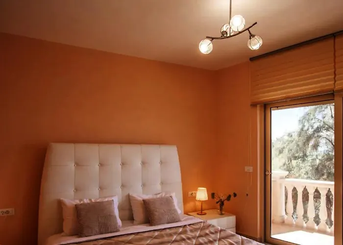 Centrally Located Apartment *